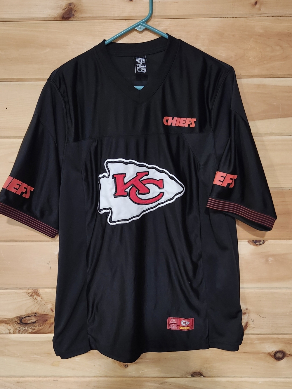 NFL Kansas City Chiefs Black Red Logo Short Sleeve Jersey Tee Medium